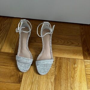 Kelly & Katie black and white striped heels. Size 6. Never worn